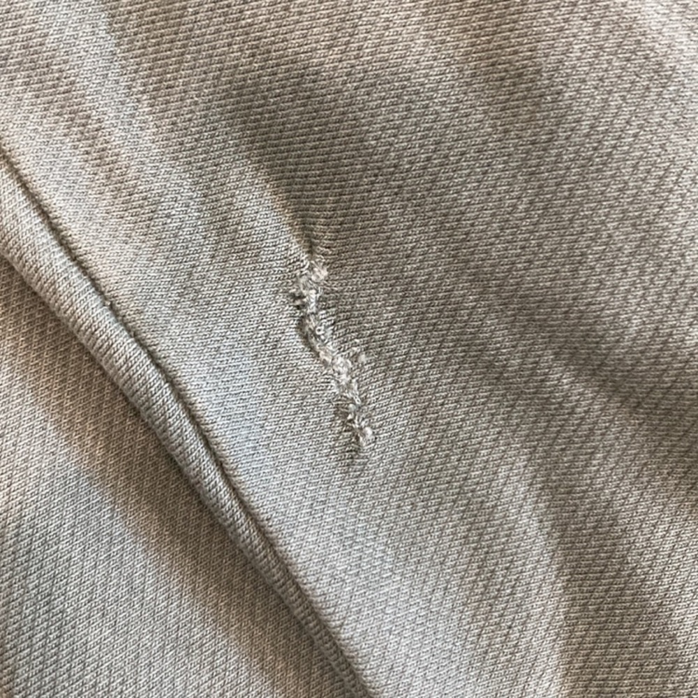Athleta green farallon shorts in size 6 - Picture 3 of 5